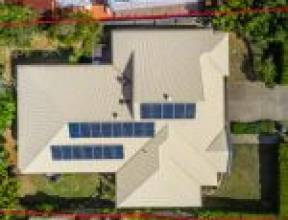 10 Carissa Place, CHAPEL HILL, QLD 4069 AUS