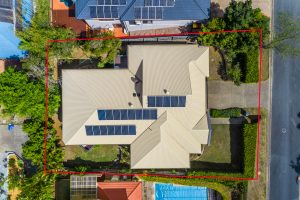 10 Carissa Place, CHAPEL HILL, QLD 4069 AUS