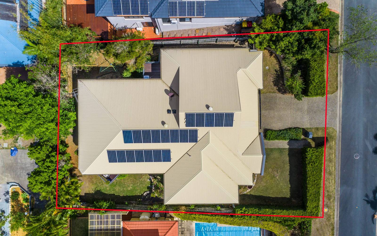 10 Carissa Place, CHAPEL HILL, QLD 4069 AUS