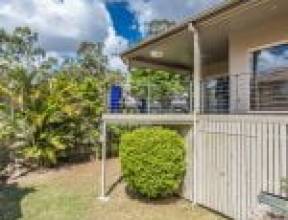 10 Carissa Place, CHAPEL HILL, QLD 4069 AUS