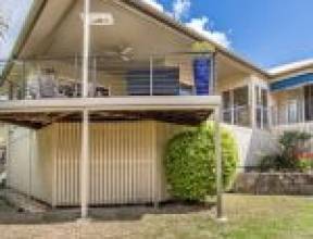 10 Carissa Place, CHAPEL HILL, QLD 4069 AUS