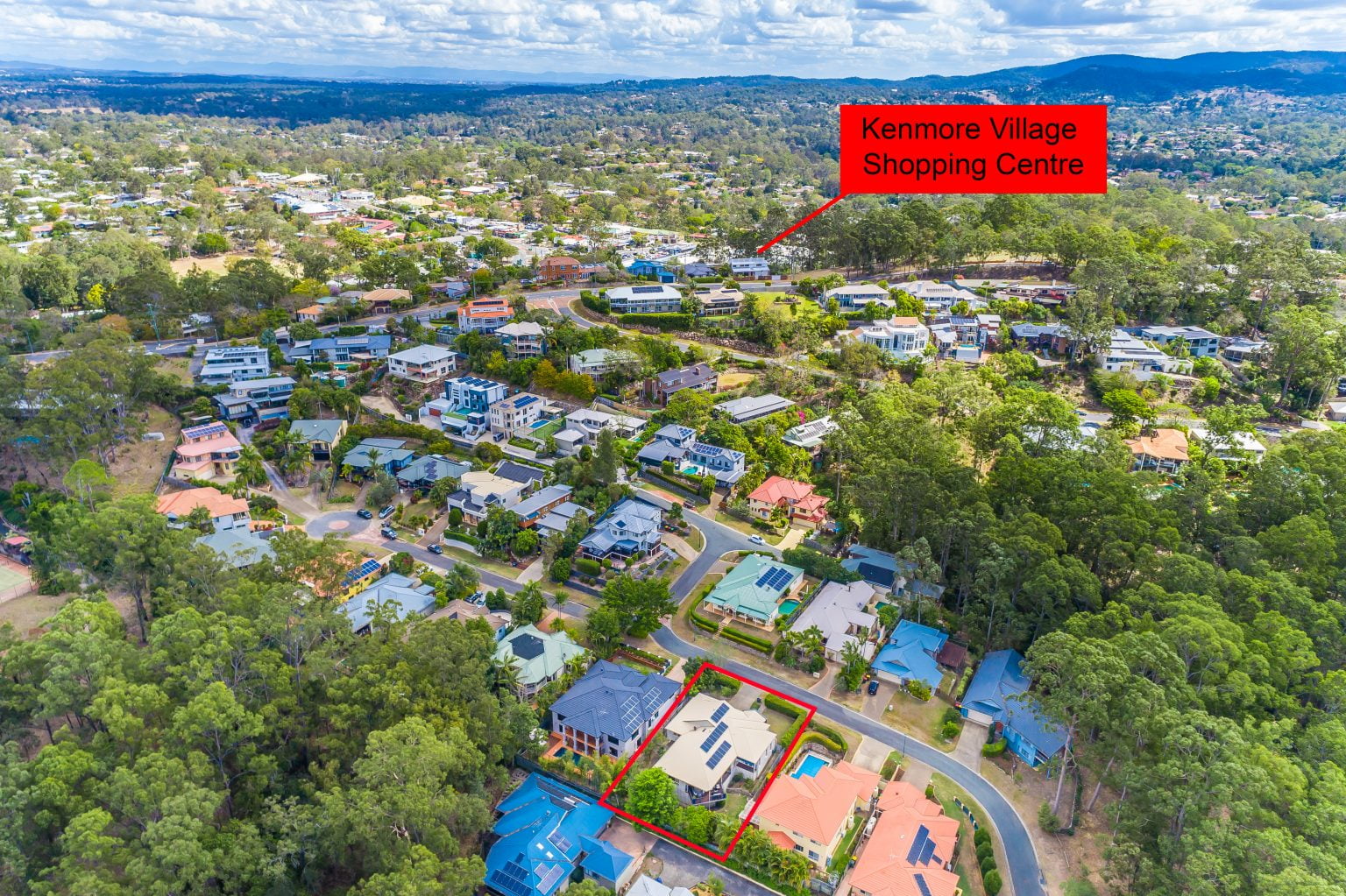 10 Carissa Place, CHAPEL HILL, QLD 4069 AUS