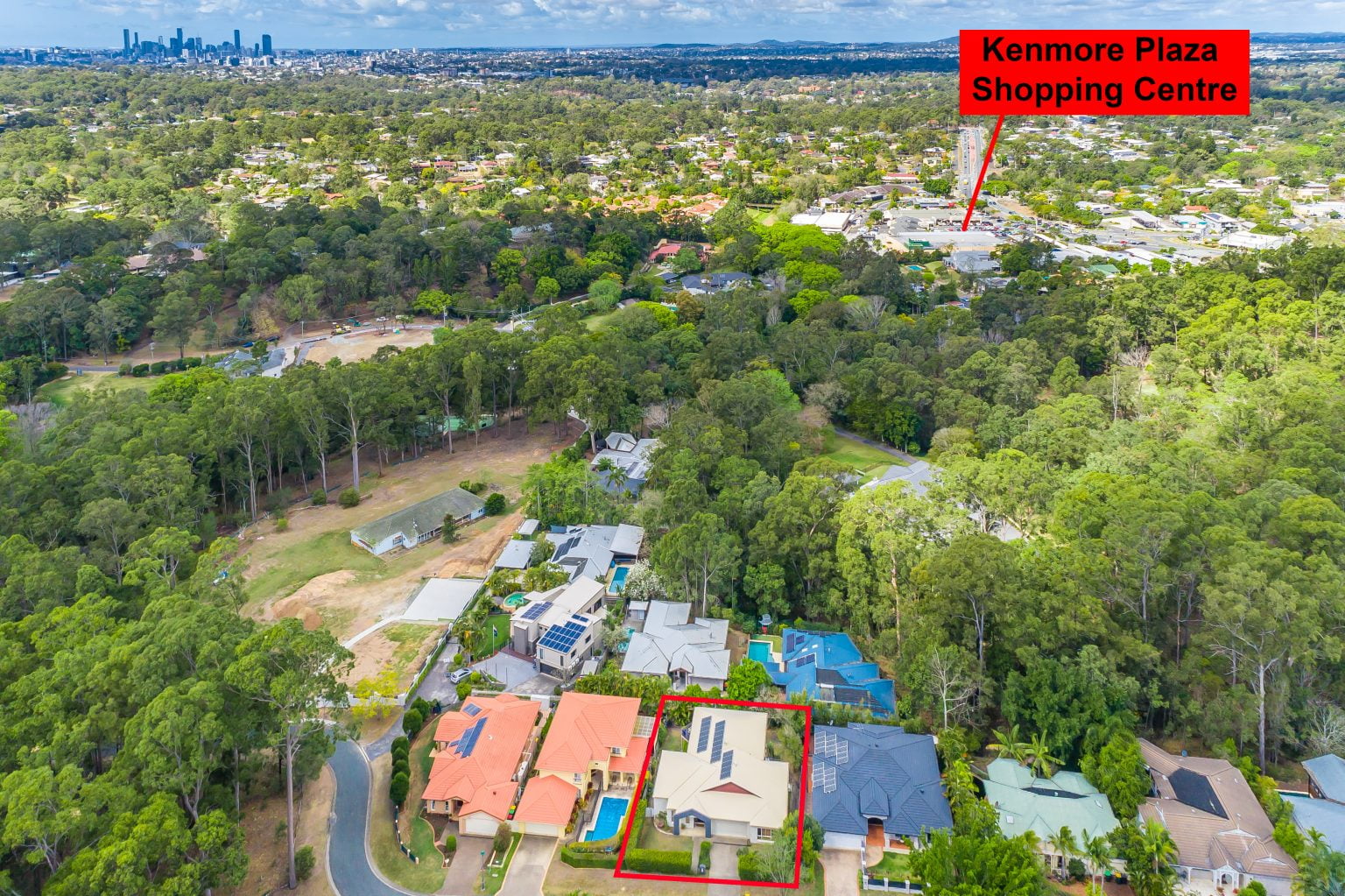 10 Carissa Place, CHAPEL HILL, QLD 4069 AUS