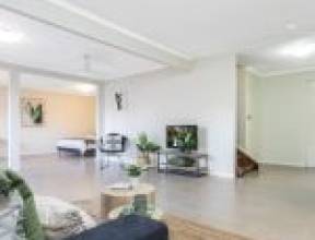 146 Gallipoli Road, CARINA HEIGHTS, QLD 4152 AUS