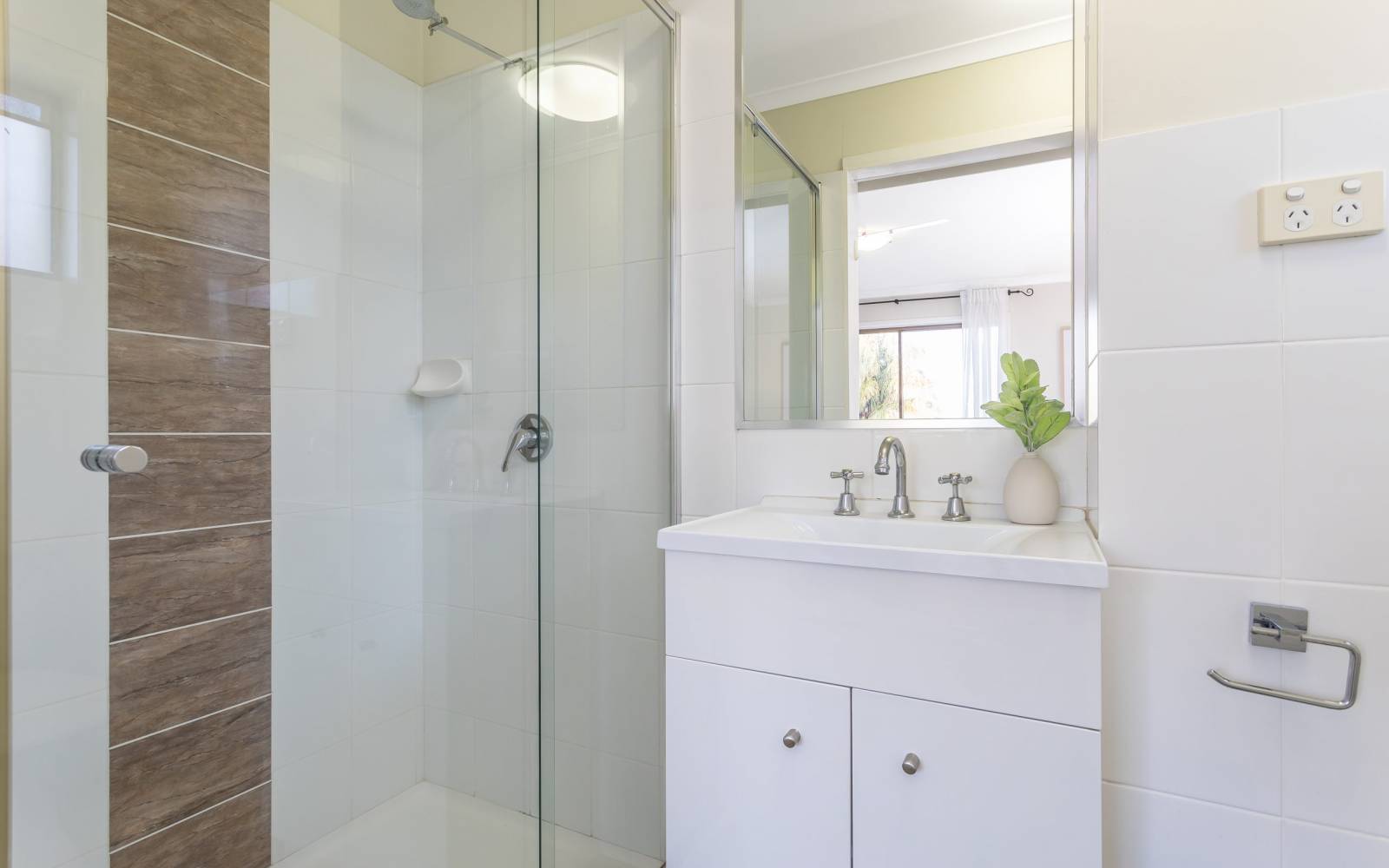 146 Gallipoli Road, CARINA HEIGHTS, QLD 4152 AUS