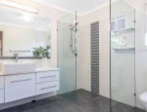 24 Praed Street, RED HILL, QLD 4059 AUS