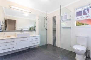 24 Praed Street, RED HILL, QLD 4059 AUS