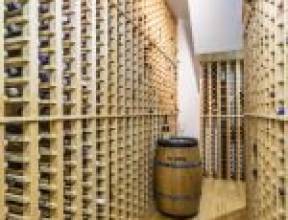 24 Praed Street, RED HILL, QLD 4059 AUS