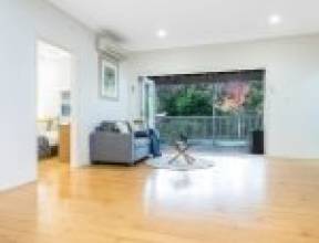 24 Praed Street, RED HILL, QLD 4059 AUS