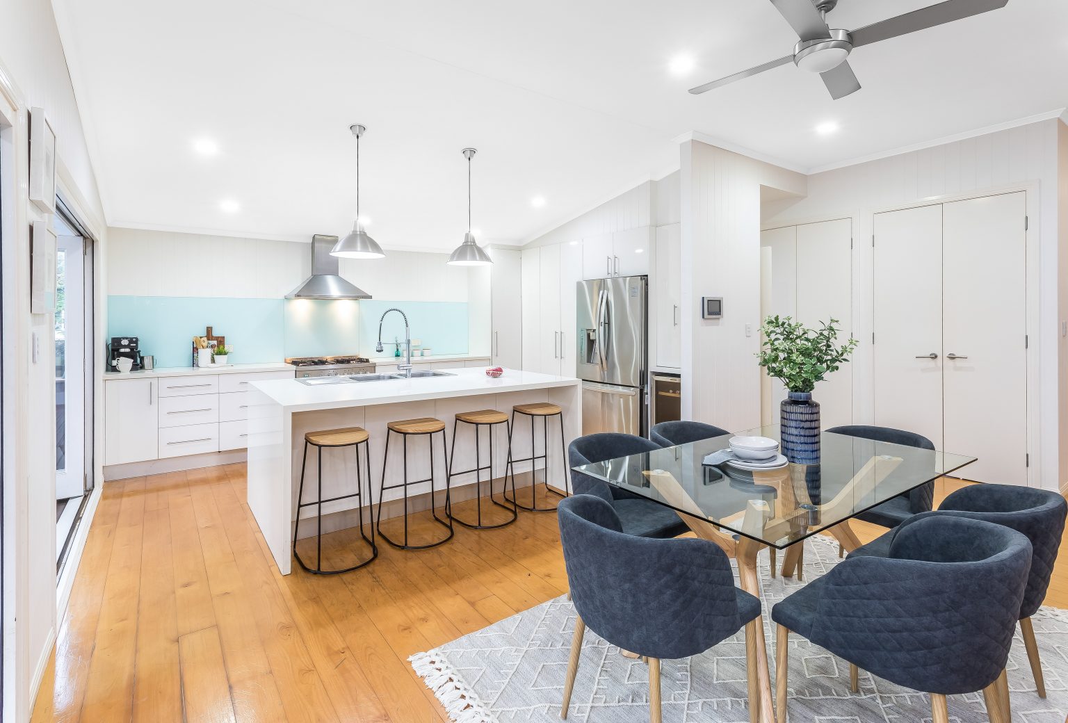 24 Praed Street, RED HILL, QLD 4059 AUS