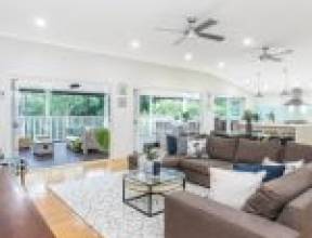 24 Praed Street, RED HILL, QLD 4059 AUS