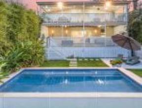 24 Praed Street, RED HILL, QLD 4059 AUS