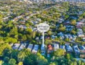 24 Praed Street, RED HILL, QLD 4059 AUS