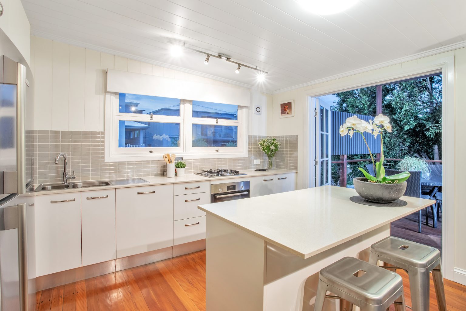 19 Claremont Street, RED HILL, QLD 4059 AUS