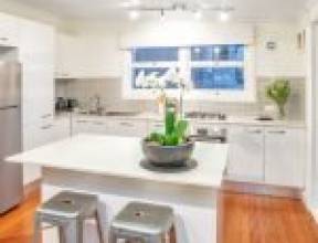 19 Claremont Street, RED HILL, QLD 4059 AUS