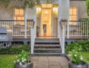 19 Claremont Street, RED HILL, QLD 4059 AUS