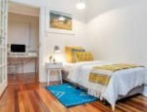 19 Claremont Street, RED HILL, QLD 4059 AUS