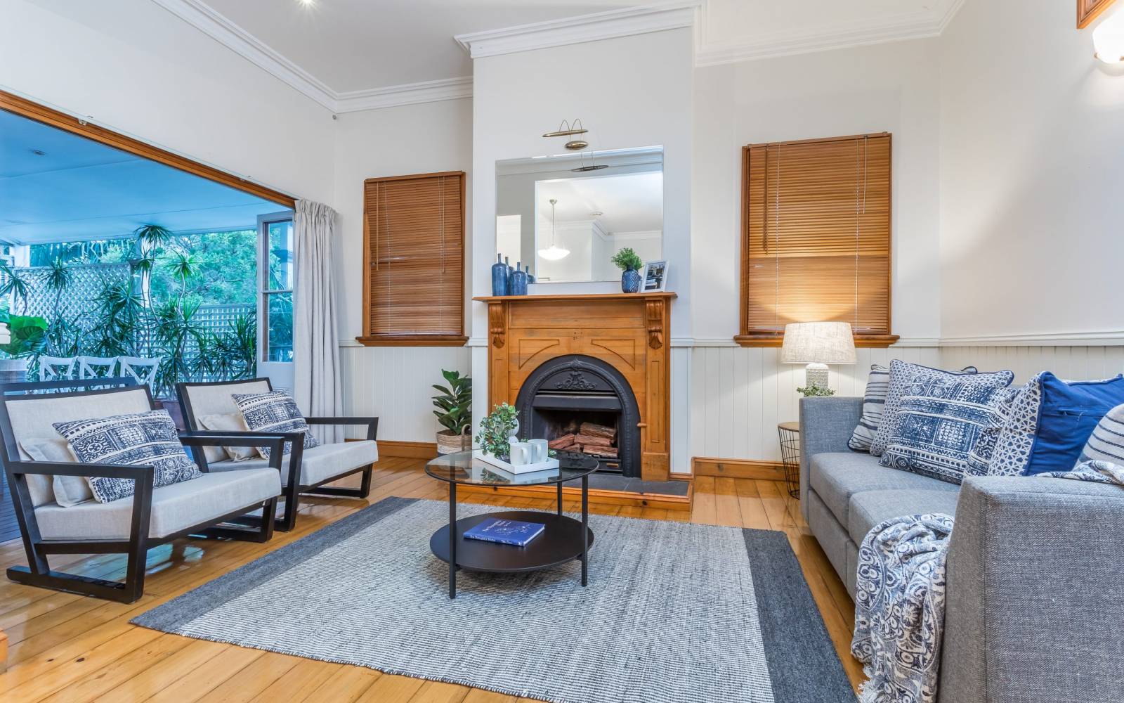 86 Arthur Terrace, RED HILL, QLD 4059 AUS