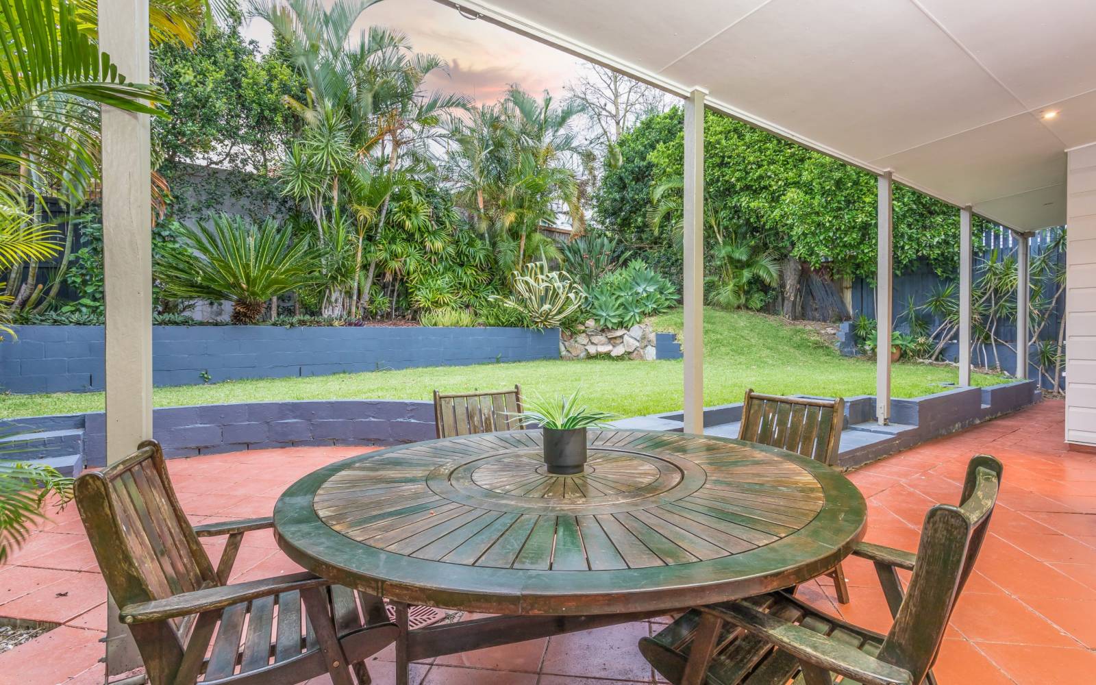 86 Arthur Terrace, RED HILL, QLD 4059 AUS