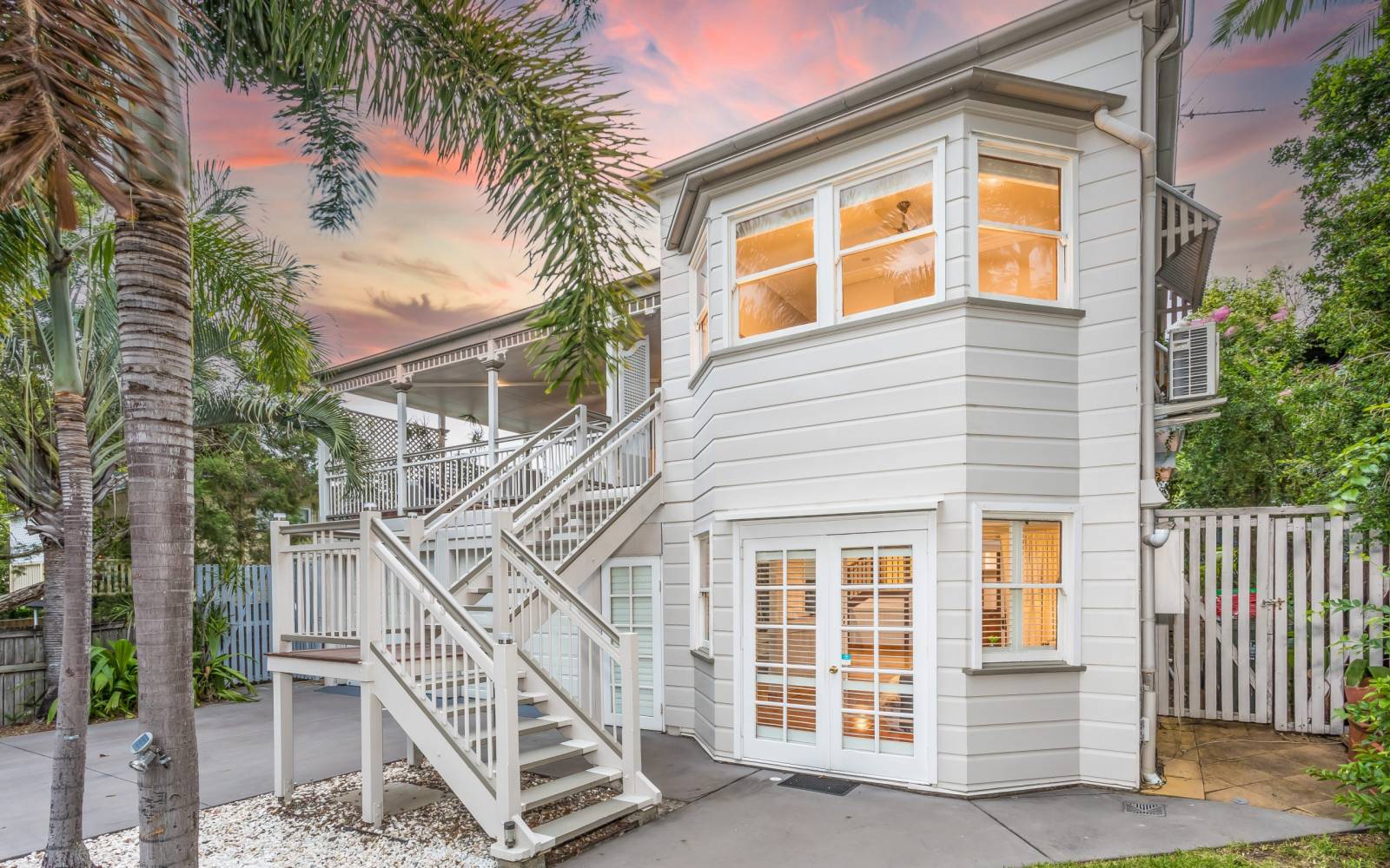 86 Arthur Terrace, RED HILL, QLD 4059 AUS