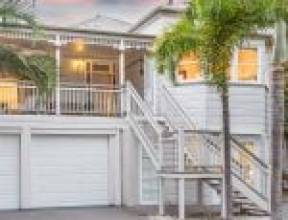 86 Arthur Terrace, RED HILL, QLD 4059 AUS