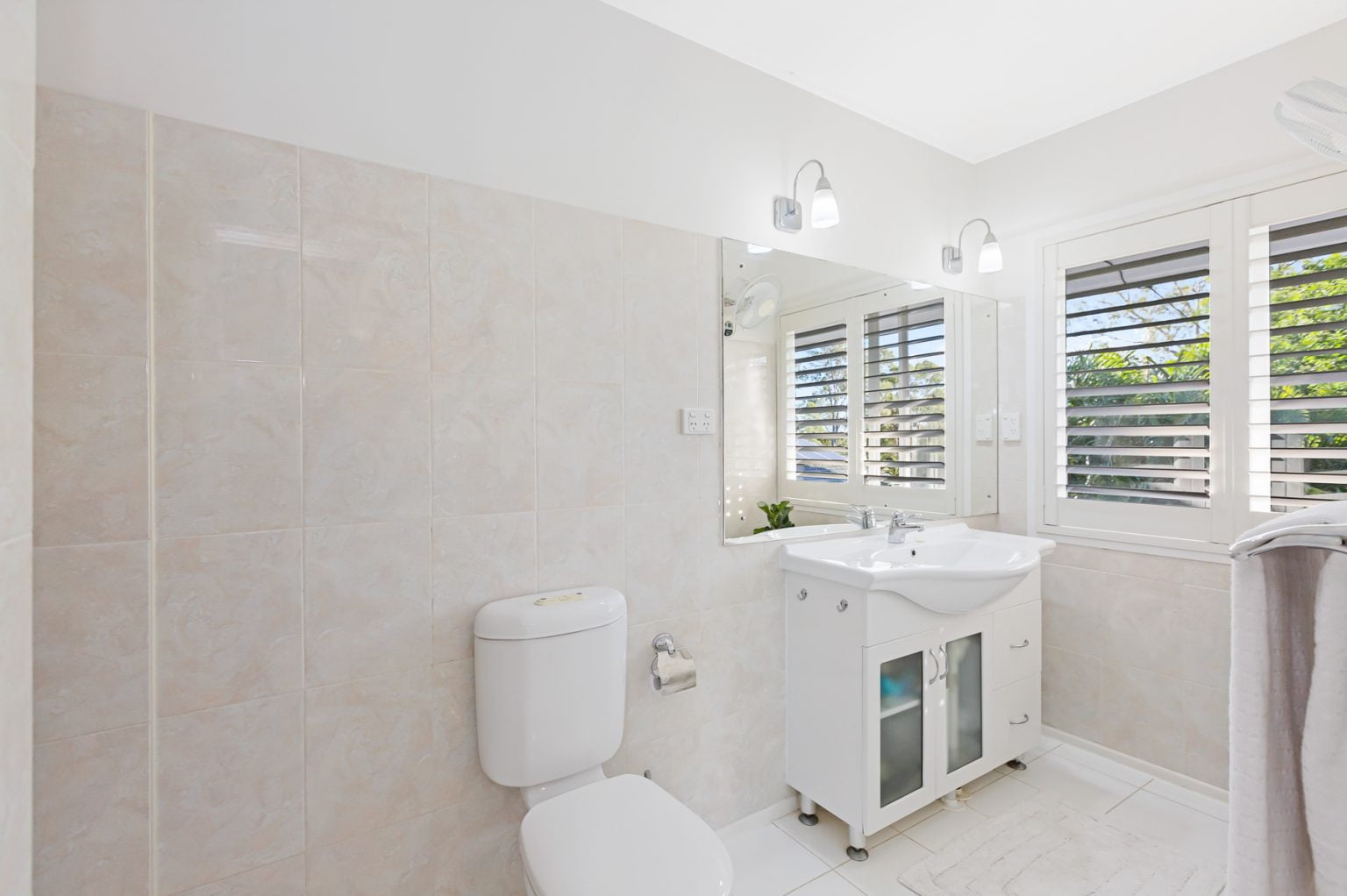 9 Kyoga St, KENMORE, QLD 4069 AUS