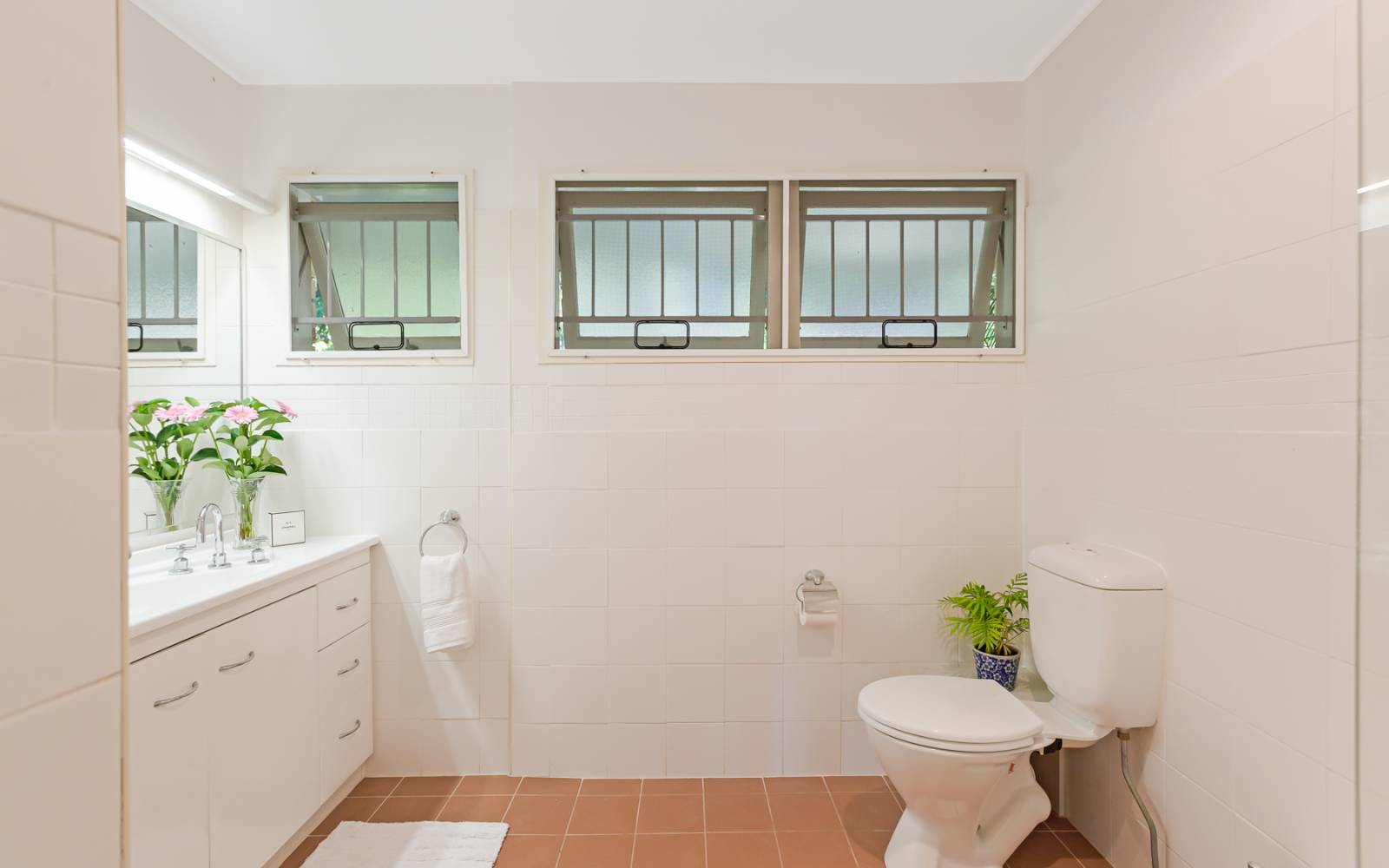 9 Kyoga St, KENMORE, QLD 4069 AUS