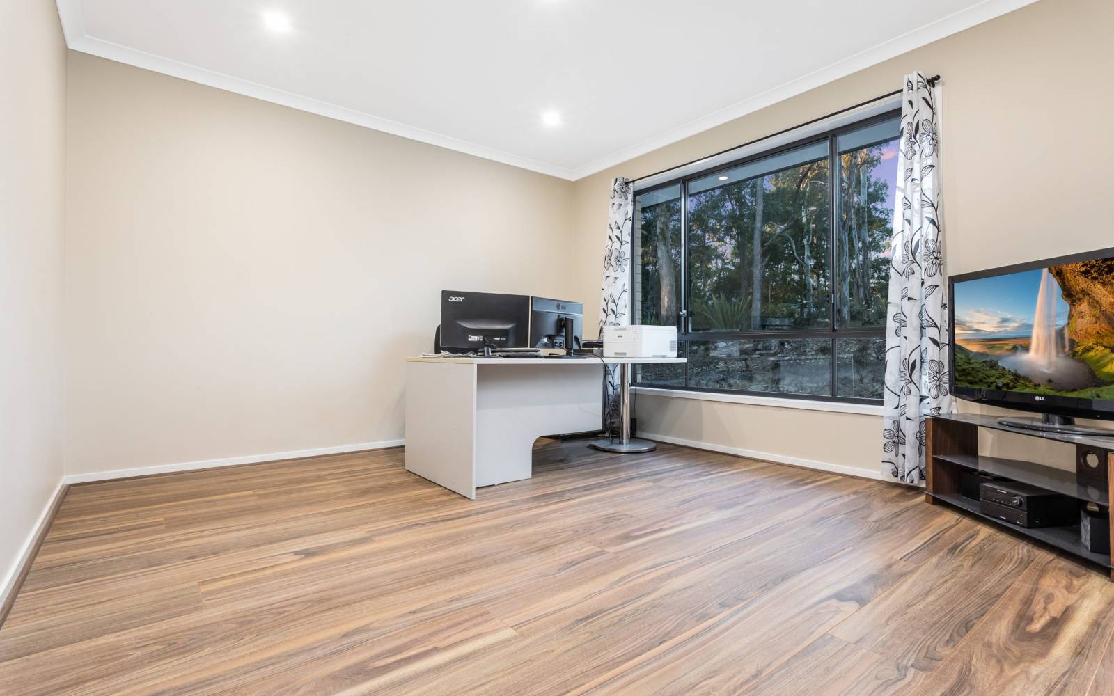 68 Oxley Drive, KARALEE, QLD 4306 AUS