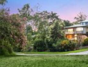 22 Barnett Road, BARDON, QLD 4065 AUS