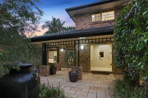 51 Vakuta Street, FIG TREE POCKET, QLD 4069 AUS