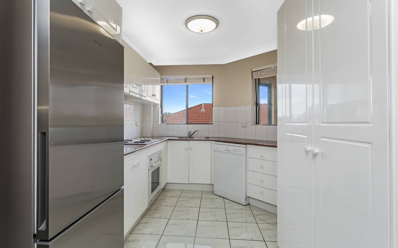 9/28 Cadell Street, TOOWONG, QLD 4066 AUS