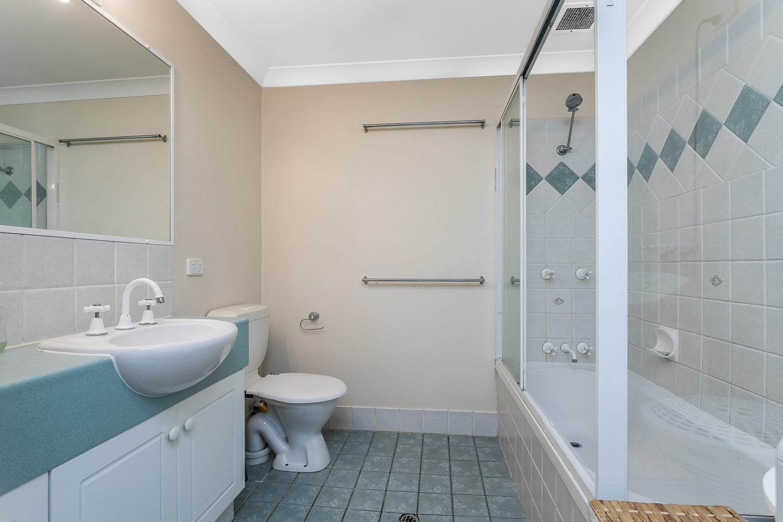 9/28 Cadell Street, TOOWONG, QLD 4066 AUS