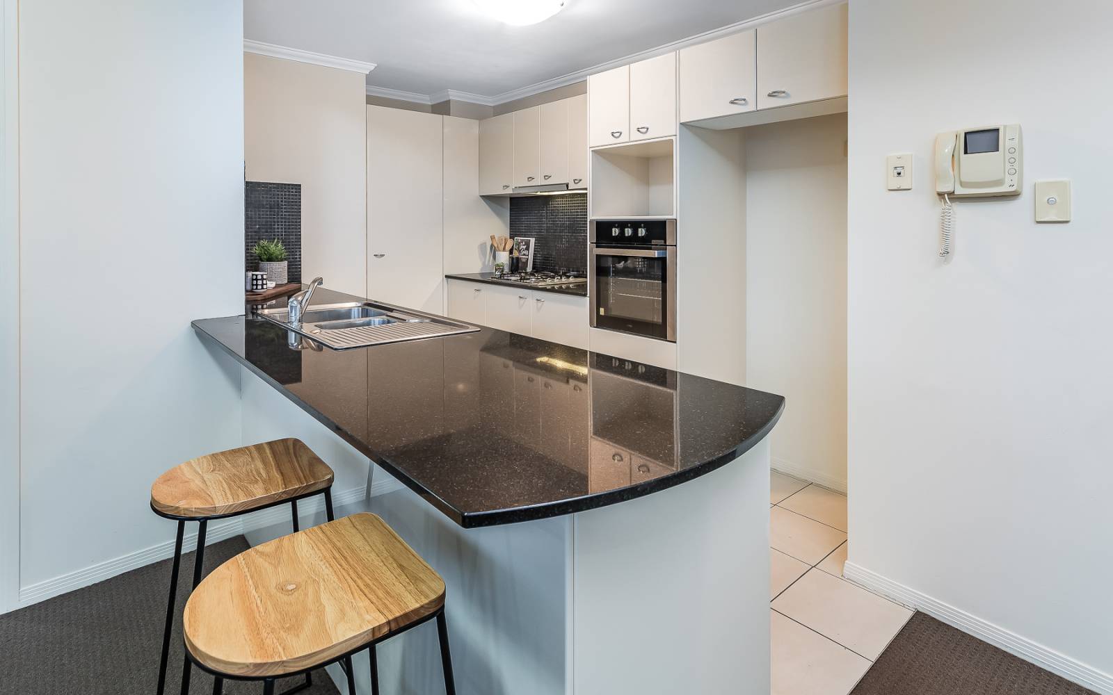29/11 Grosvenor Road, INDOOROOPILLY, QLD 4068 AUS