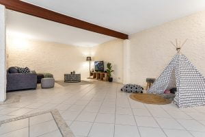 44 Aberfeldy Street, KENMORE, QLD 4069 AUS