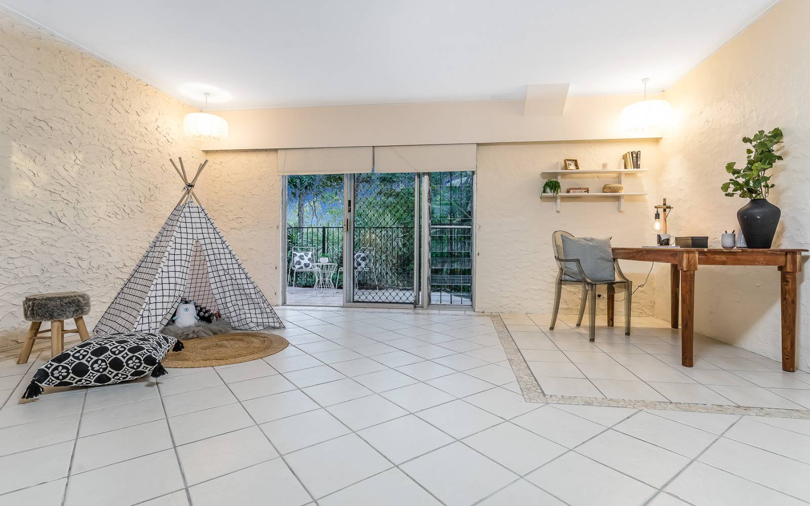 44 Aberfeldy Street, KENMORE, QLD 4069 AUS