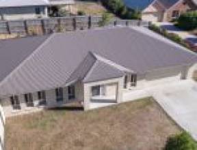 81 Church Road, BELLBOWRIE, QLD 4070 AUS