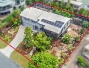 6 Treetop Close, CHAPEL HILL, QLD 4069 AUS