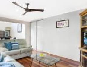 141 Mirbelia St West, KENMORE HILLS, QLD 4069 AUS