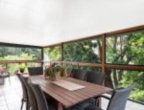 6 Sundown Street, KENMORE, QLD 4069 AUS