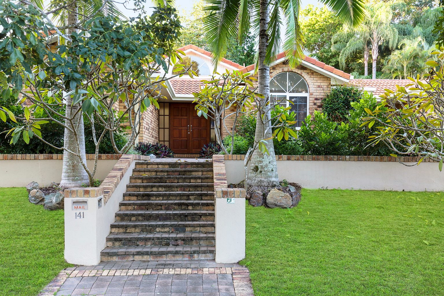 141 Mirbelia St West, KENMORE HILLS, QLD 4069 AUS
