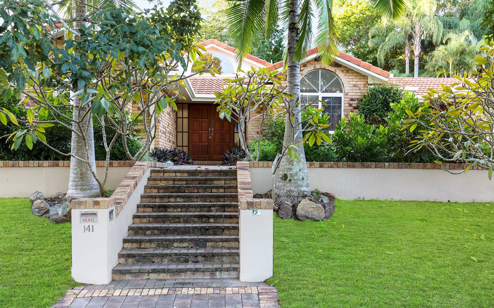 141 Mirbelia St West, KENMORE HILLS, QLD 4069 AUS