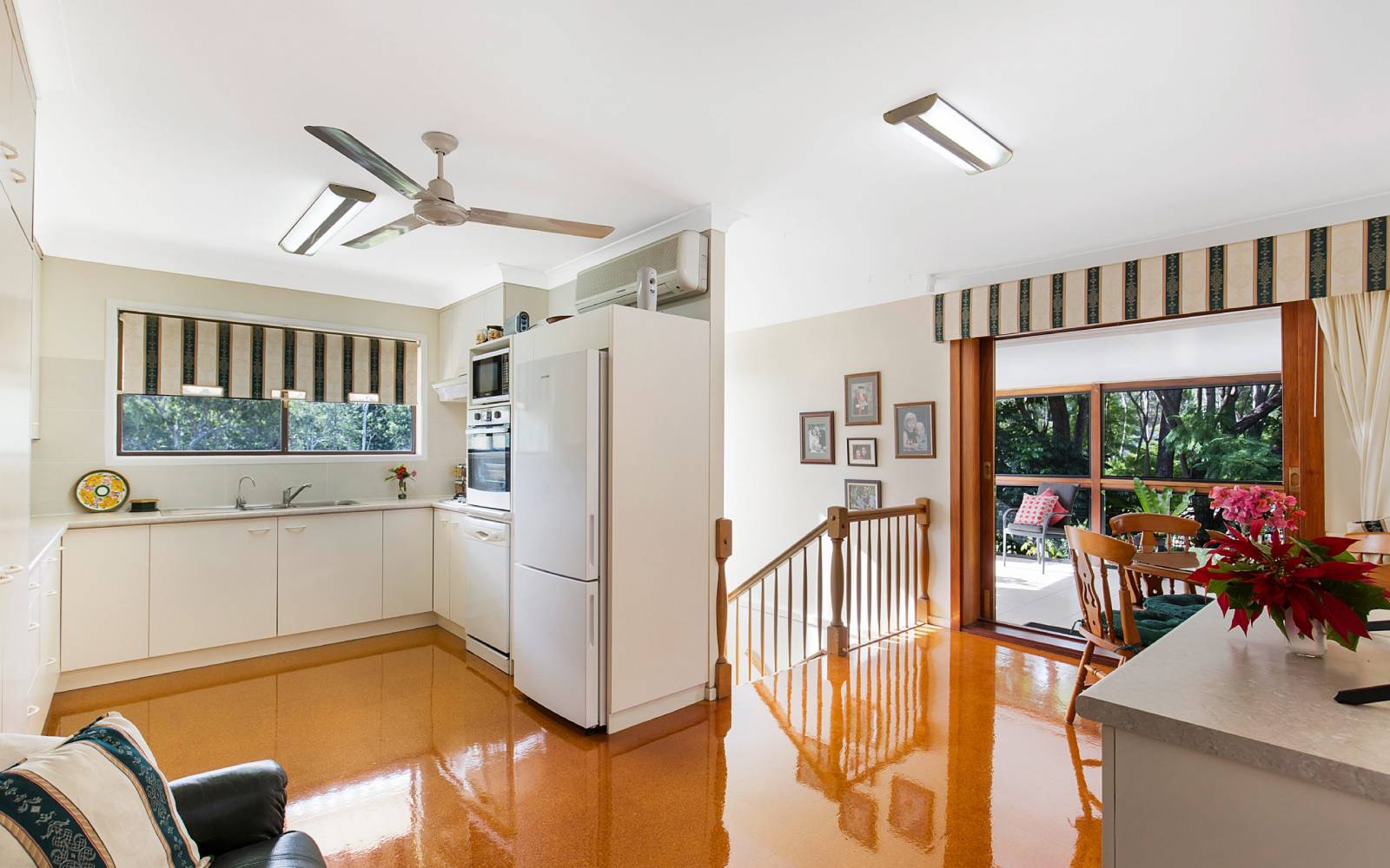 6 Sundown Street, KENMORE, QLD 4069 AUS