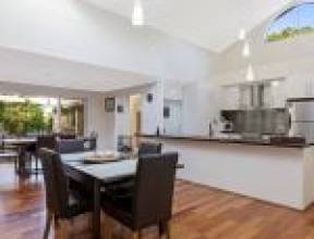 141 Mirbelia St West, KENMORE HILLS, QLD 4069 AUS