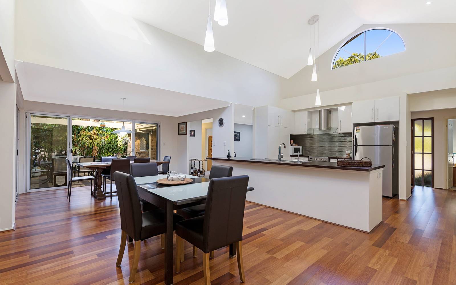 141 Mirbelia St West, KENMORE HILLS, QLD 4069 AUS