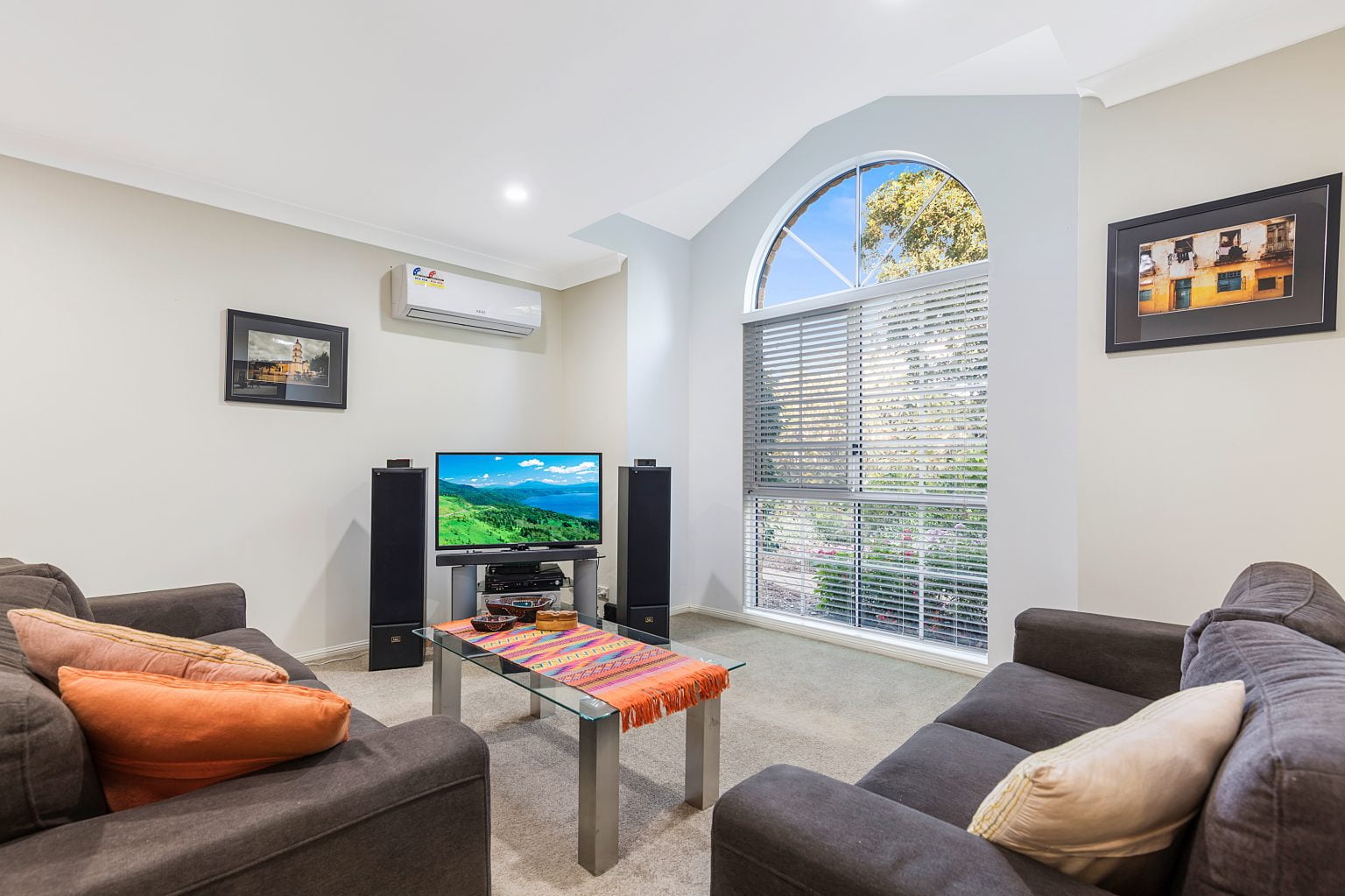 141 Mirbelia St West, KENMORE HILLS, QLD 4069 AUS