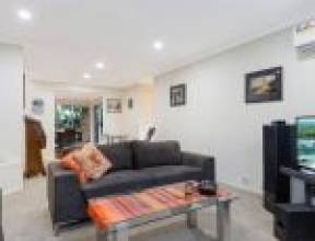 141 Mirbelia St West, KENMORE HILLS, QLD 4069 AUS
