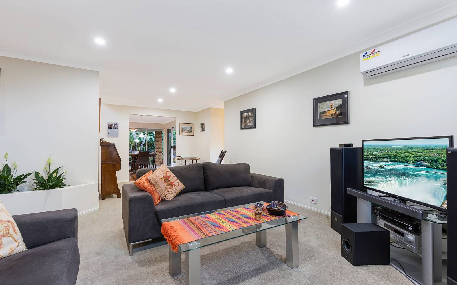 141 Mirbelia St West, KENMORE HILLS, QLD 4069 AUS