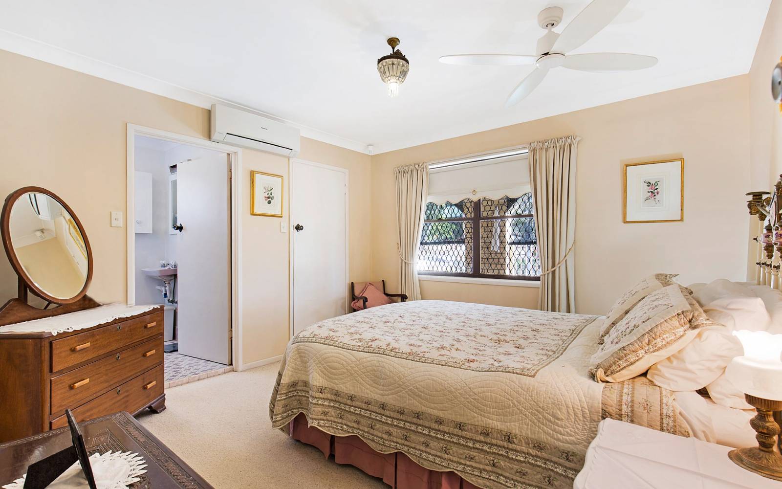 6 Sundown Street, KENMORE, QLD 4069 AUS