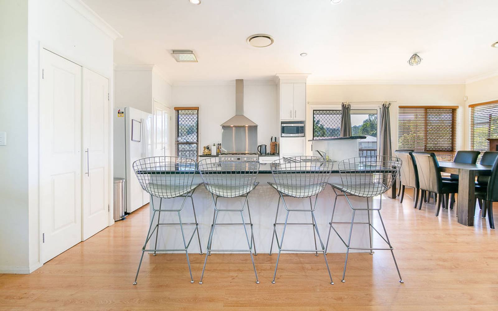 41 President Circle, KARALEE, QLD 4306 AUS