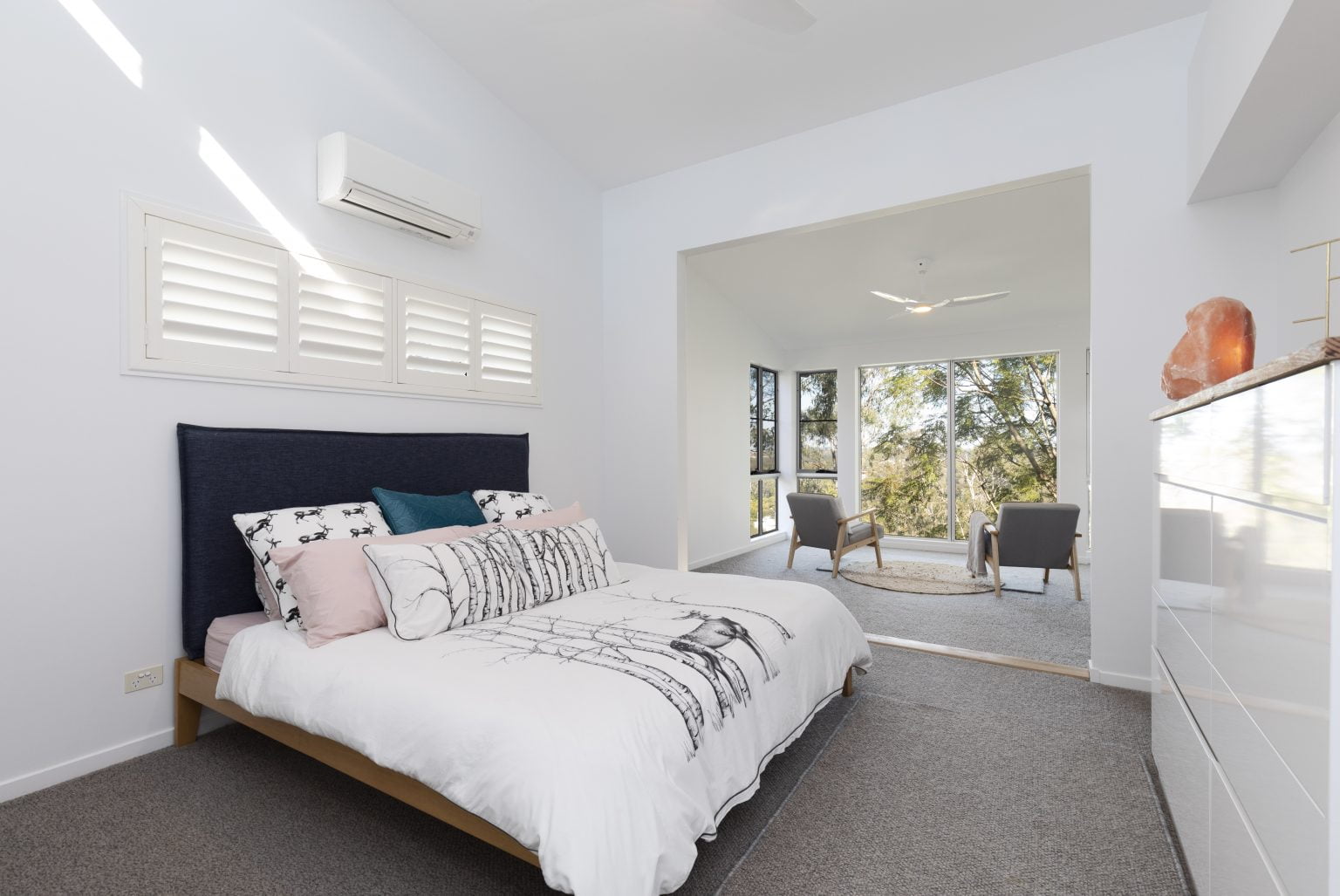 40 Sunset Road, KENMORE, QLD 4069 AUS